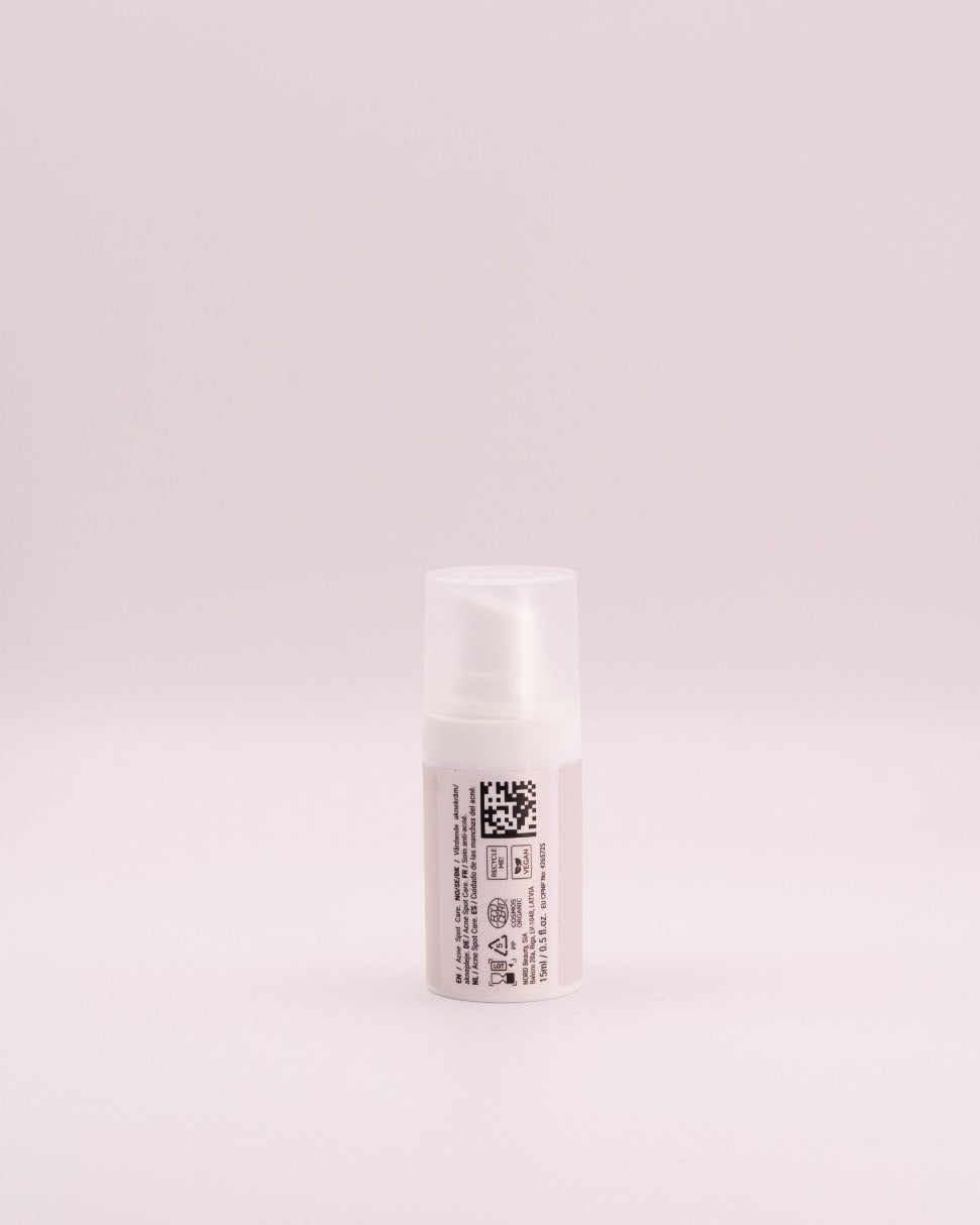 Glam Skin Acne Spot Care, visuelle Nahaufnahme der Wirkstoffkapseln zur Behandlung von Aknepickeln