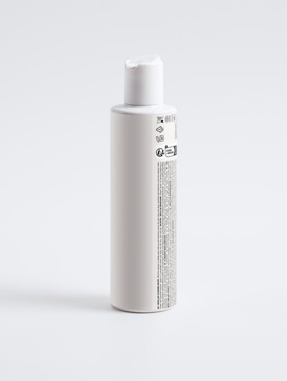 Micellar cleansing water